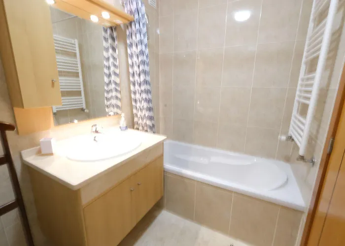 High Standard In A Quality With Pool, Tennis And View Of The Ocean In Antas 12 People 빌라 에스포센데