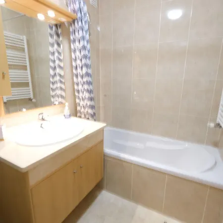 High Standard In A Quality With Pool, Tennis And View Of The Ocean In Antas 12 People Villa Esposende
