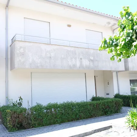 High Standard In A Quality With Pool, Tennis And View Of The Ocean In Antas 12 People Villa Esposende