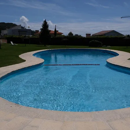 High Standard In A Quality With Pool, Tennis And View Of The Ocean In Antas 12 People * Esposende