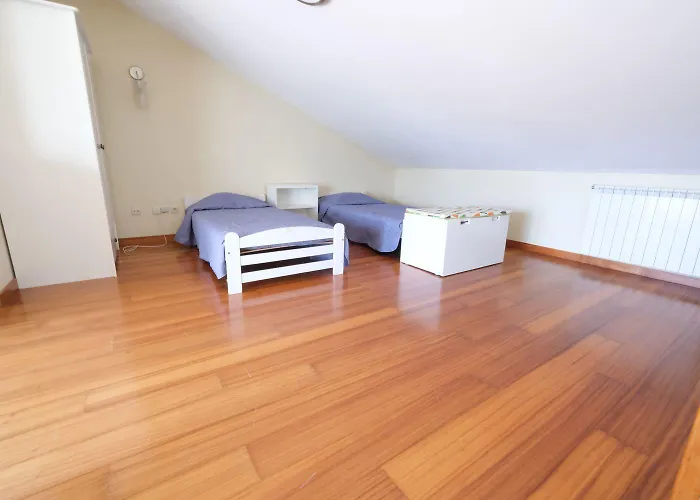 High Standard In A Quality With Pool, Tennis And View Of The Ocean In Antas 12 People Villa Esposende