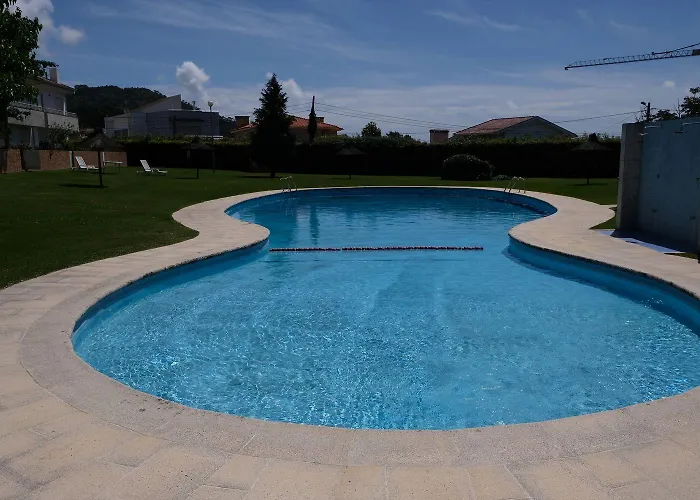 High Standard In A Quality With Pool, Tennis And View Of The Ocean In Antas 12 People * Esposende